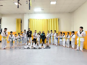 مجموعه ورزشی زنده یاد معماری