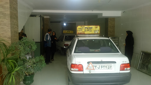 آموزشگاه رانندگی پرتو