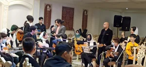 آموزشگاه موسیقی مهران بروشک