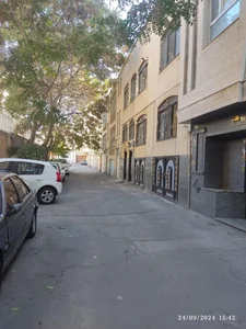 سالن مطالعه خیلی سبز بارسا
