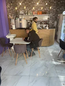کافه بستنی کیان