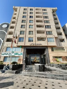 ساختمان پزشکان پارسیان 4