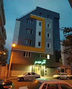 مرکز ام آر آی آذر مهر