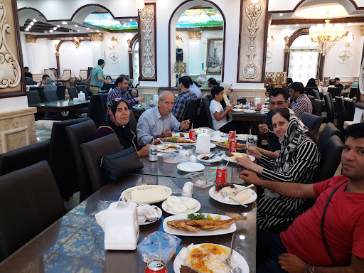 رستوران نمونه رضایی