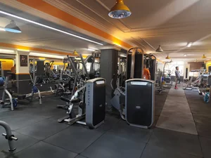 باشگاه بدنسازی فرم تن 4