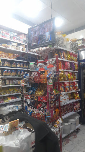 سوپر مارکت خانم صادقی
