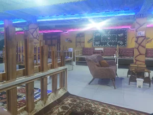 کافه‌ رستوران گلونی