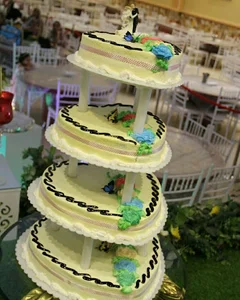شیرینی فروشی گلبرگ