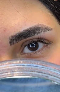 مرکز تخصصی میکروبلیدینگ لی لی