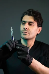 کلینیک پوست مو زیبایی دکتر مسعود نوری