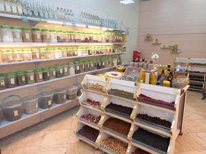 عطاری و گیاه دارویی طبیب