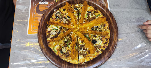 Cake Pizza Whale کیک پیتزا وال