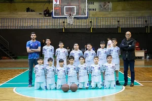 اکادمی بسکتبال محمدی منش