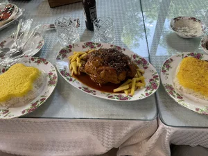 رستوران جنگلی سما