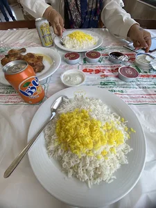 رستوران اکبر جوجه شعبه اصلی برادران کلبادی H.A.j