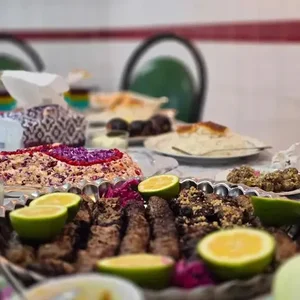 رستوران شبرنگ