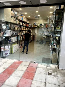 آکواستور فروشگاه لوازم دیجیتال