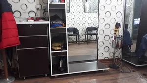 آرایشگاه ساروس