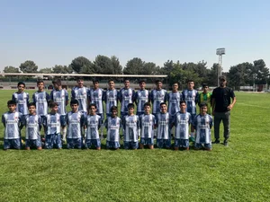 باشگاه و مدرسه فوتبال کیان رادین