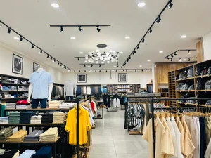 فروشگاه لباس مردانه کلاس 4