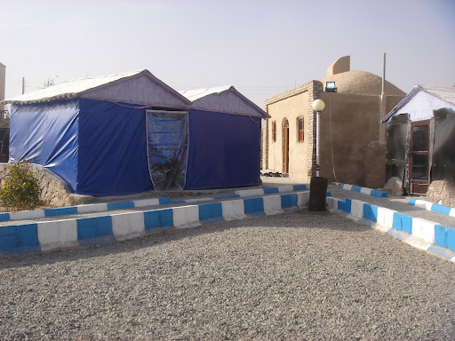 باغ رستوران پدیده منزل اب