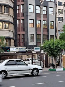 دکتر مونا حجت نیا