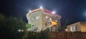 مهمانسرا و رستوران دلفین