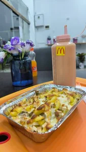 کافه تریا خانه برگر _ burger house 4