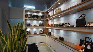 کیف لند گالری