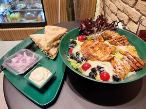 کافه لونا