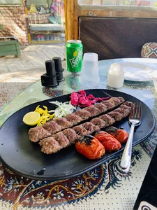 باغچه ترنج(رستوران کافه)