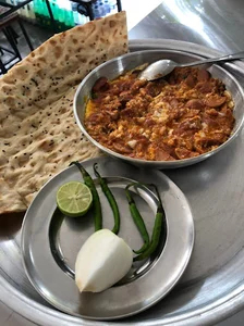 دیزی سرای گلها