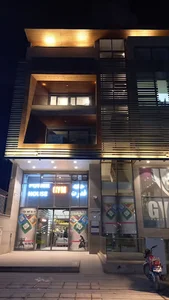 مرکز زیبایی رز آبی شیراز