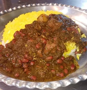 طبخ و پخش غذای خانواده