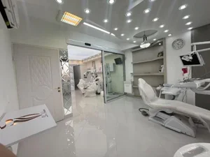 مرکز دندانپزشکی دکتر کیاوش و گل وش نوبری