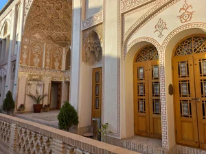 بوتیک هتل آقا حسینی 3