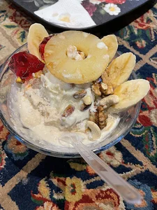 باغ رستوران سنتی باباطاهر