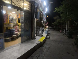 سوپر مارکت فخر