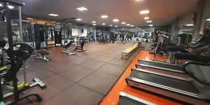 باشگاه بدنسازی دانشگاه خواجه نصیر 2