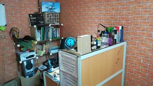 خدمات الکترونیکی کامپیوتری آقای ربات