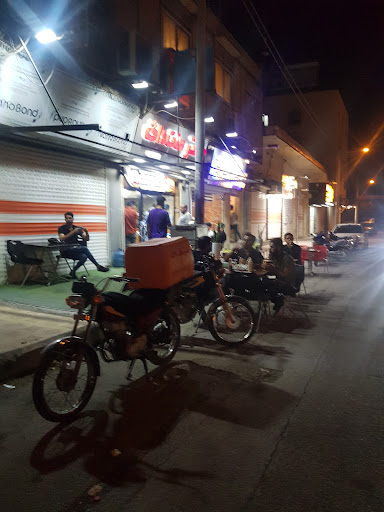 مستر هات داگ