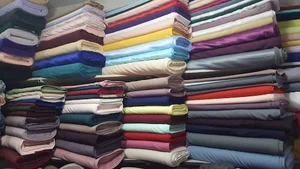 آقای پارچه فروشگاه رشت