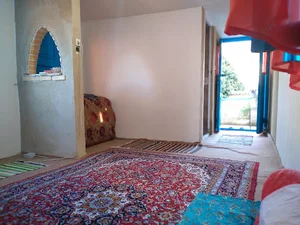 اقامتگاه سنتی عمارت صدر