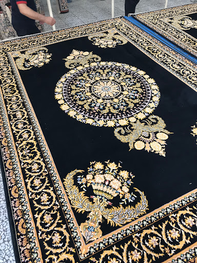 Carpet design almas