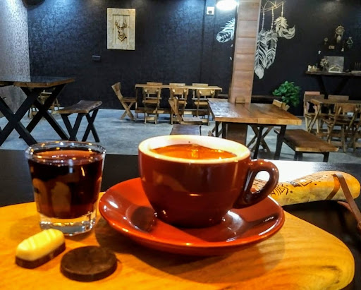 کافه گوزن cafe deer