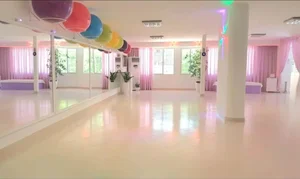 باشگاه یوگا پرنده آزاد 2