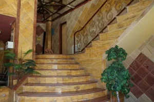 هتل آپارتمان هنرمندان 4