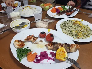رستوران جوجه طلایی
