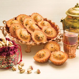 شیرینی سنتی مهروماه