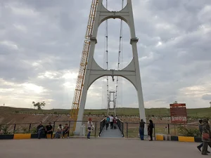 پل معلق طبیعت
